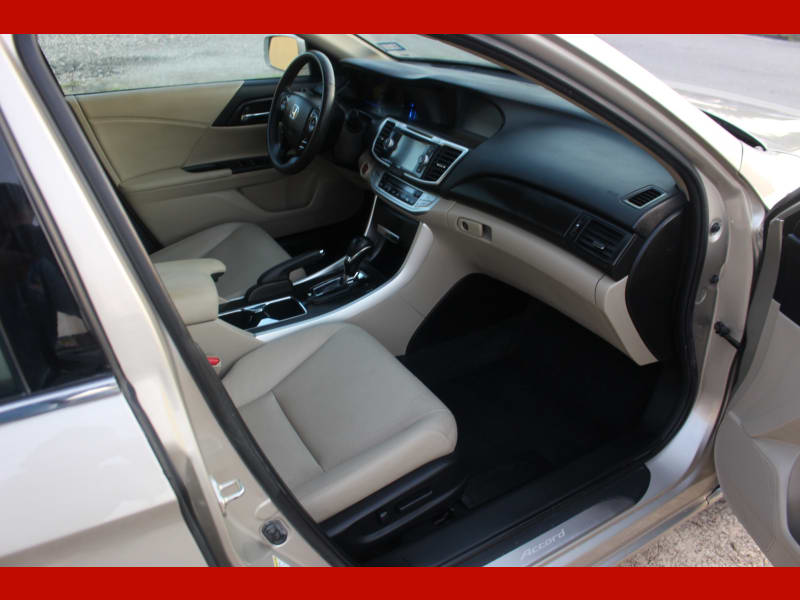 Honda Accord Hybrid 2015 price $11,999