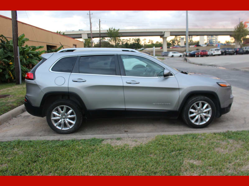 Jeep Cherokee 2015 price $9,999