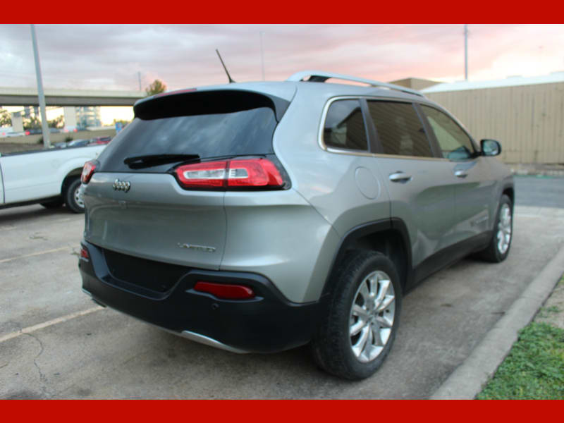 Jeep Cherokee 2015 price $9,999