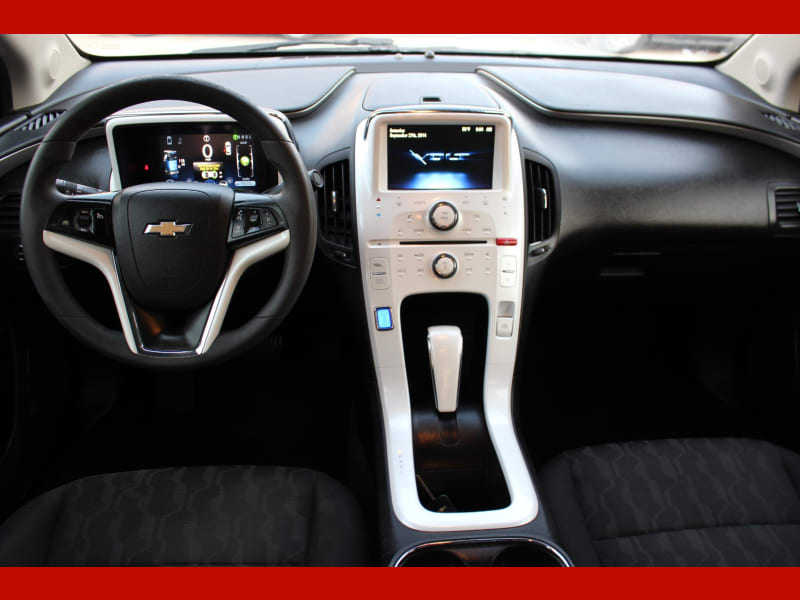 Chevrolet Volt 2013 price $6,999