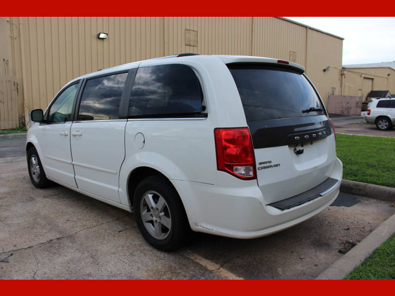 Dodge Grand Caravan 2011 price $5,999