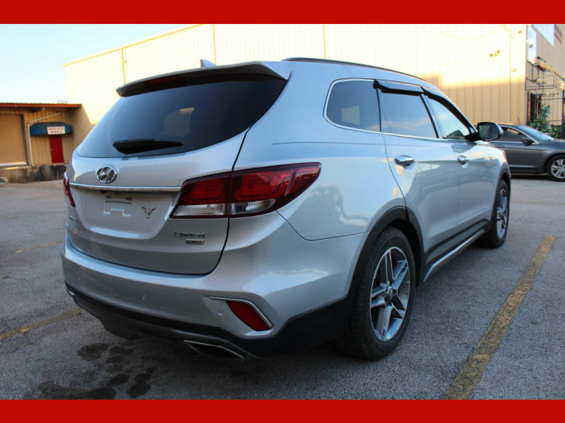 Hyundai Santa Fe 2017 price $12,500