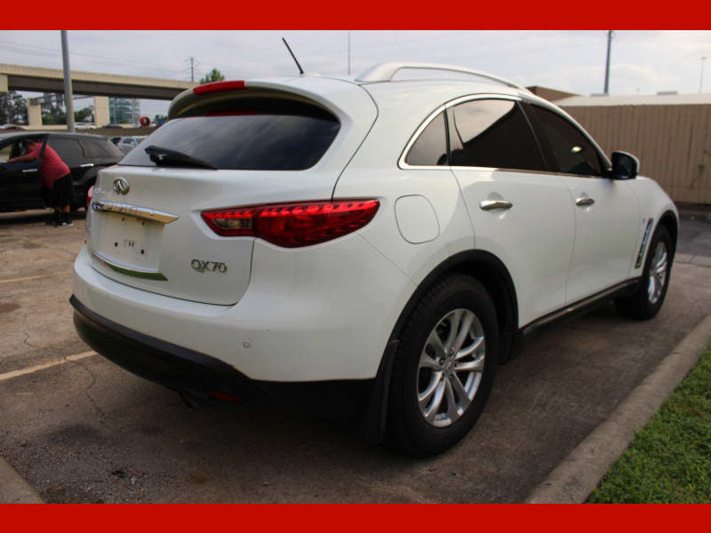 Infiniti QX70 2015 price $10,999