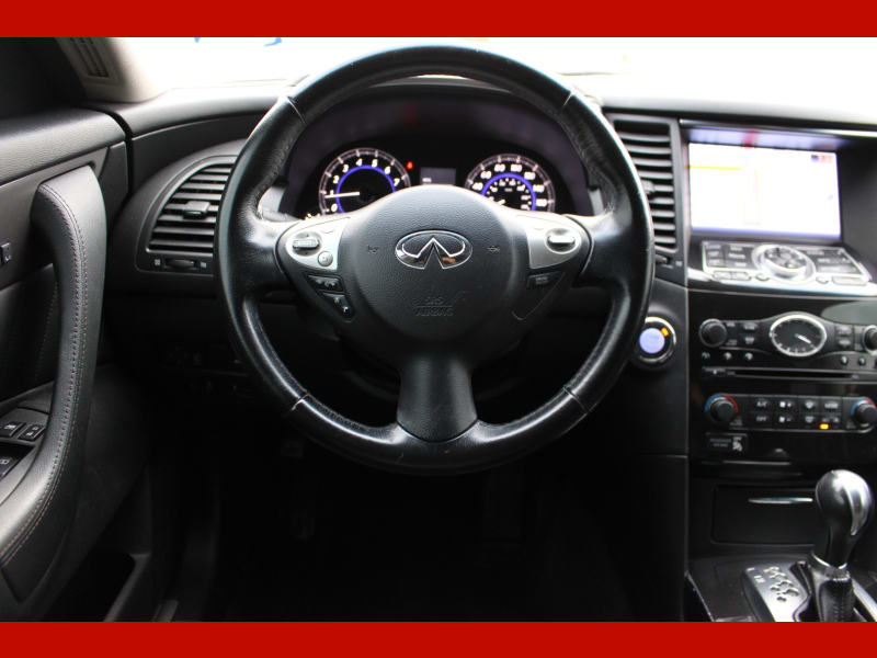 Infiniti QX70 2015 price $10,999