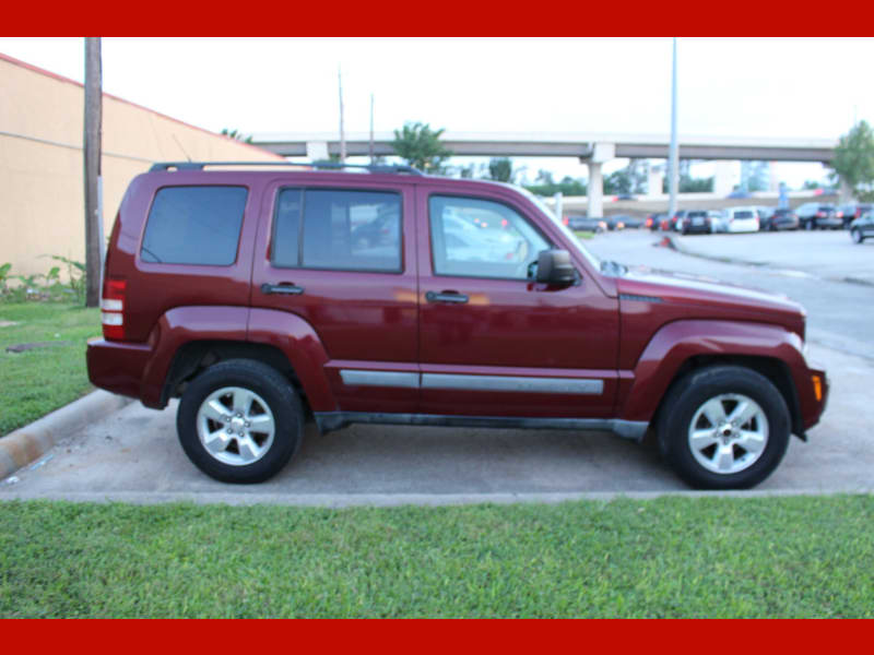 Jeep Liberty 2011 price $6,399