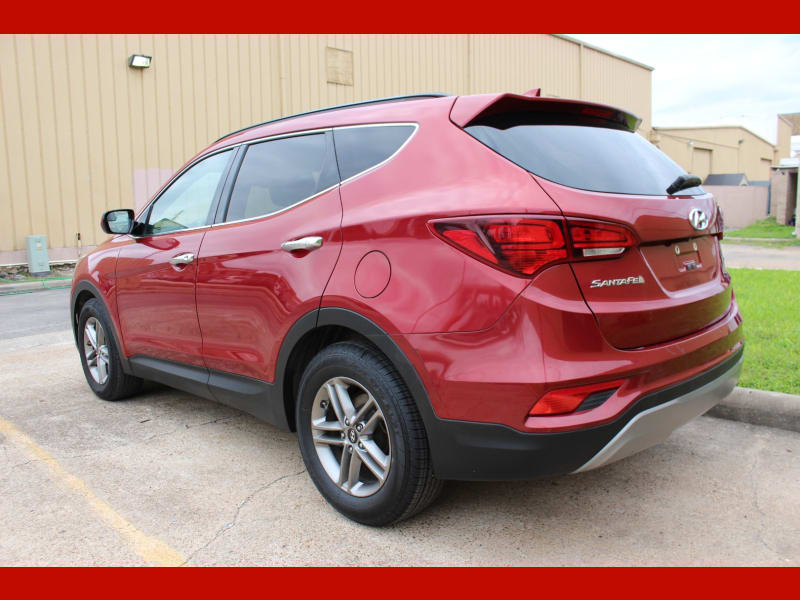 Hyundai Santa Fe Sport 2017 price $10,499