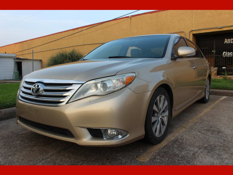 Toyota Avalon 2011 price $9,999