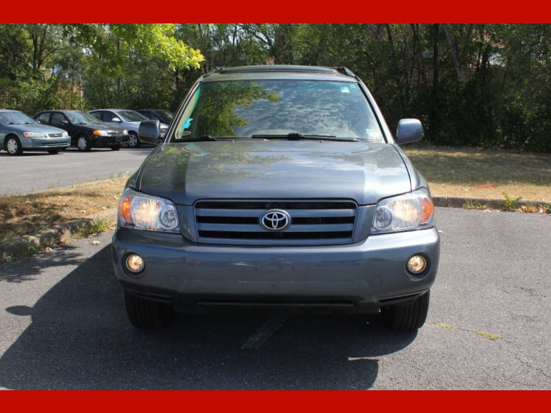 Toyota Highlander 2005 price $6,999