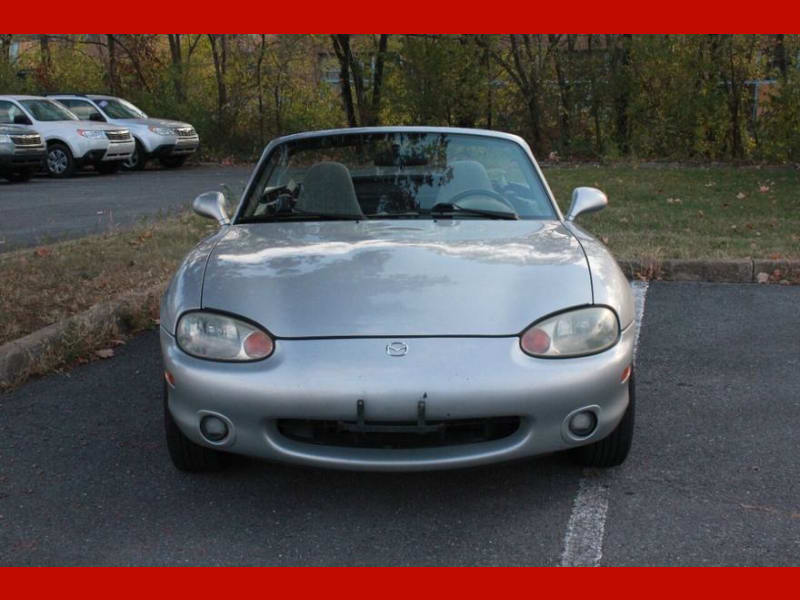 Mazda MX-5 Miata 2000 price $7,999