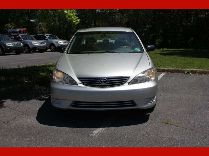 Toyota Camry 2005 price $9,999