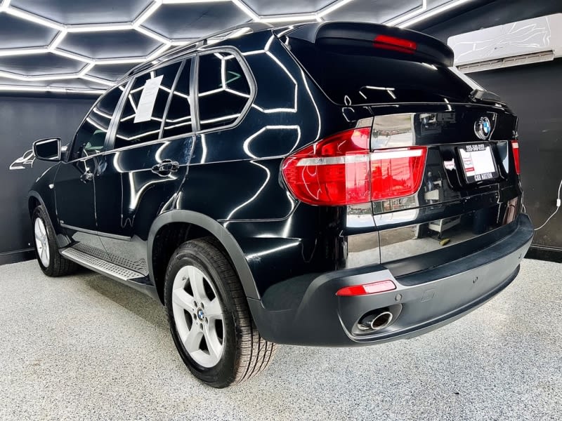 BMW X5 2008 price $9,999