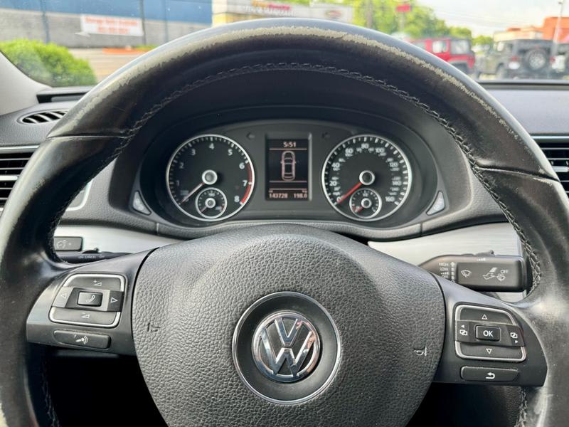 VOLKSWAGEN PASSAT 2013 price $6,499