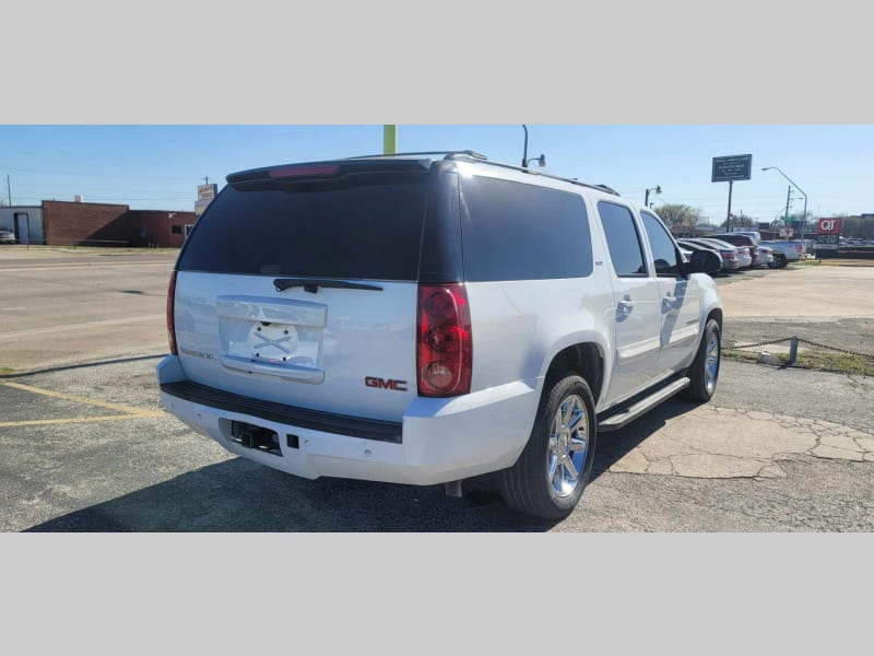 GMC Yukon XL 2007 price $8,500