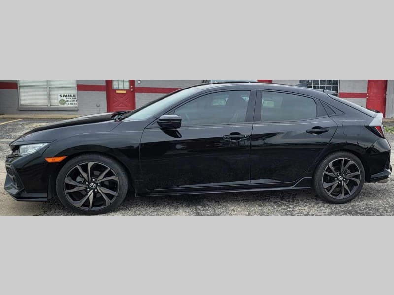 Honda Civic Hatchback 2017 price $14,950