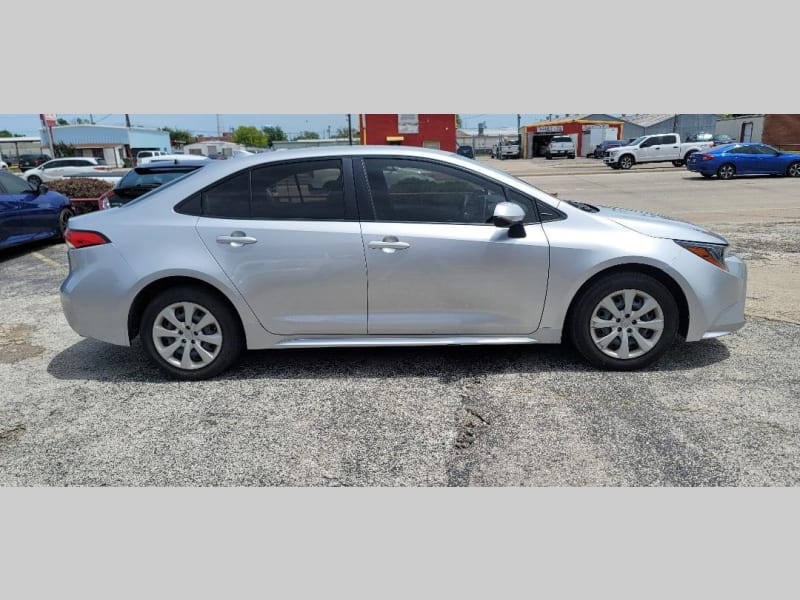 Toyota Corolla 2021 price $13,995