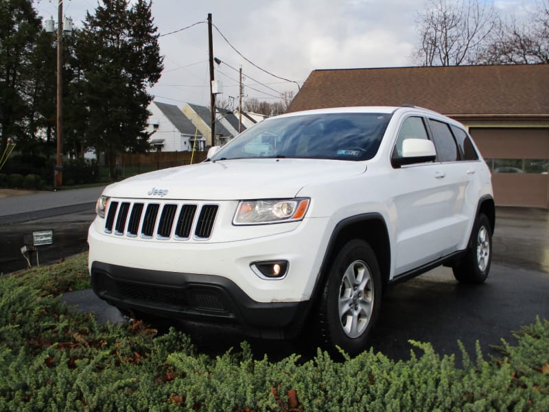 Jeep Grand Cherokee 2015 price $8,500