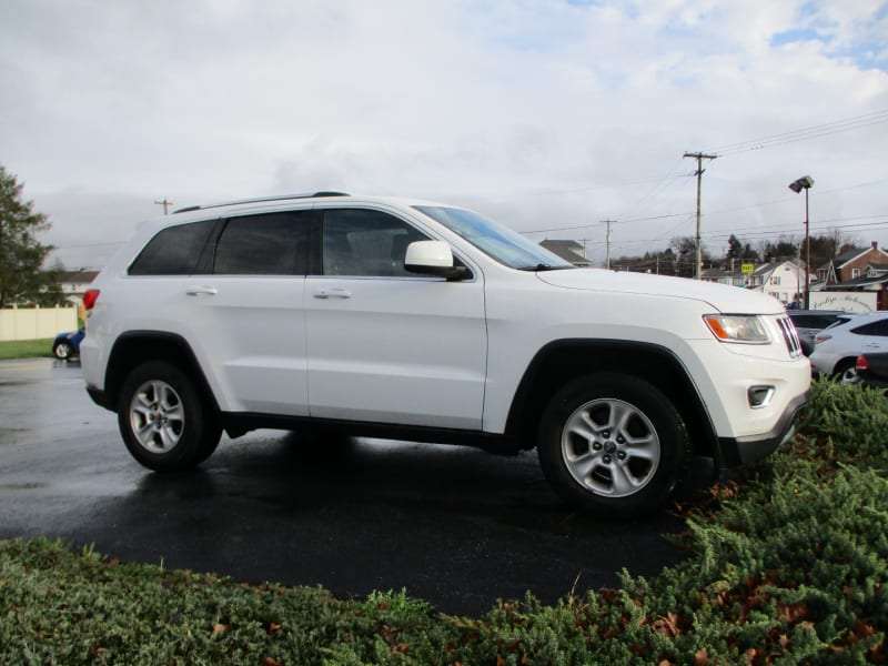 Jeep Grand Cherokee 2015 price $7,800