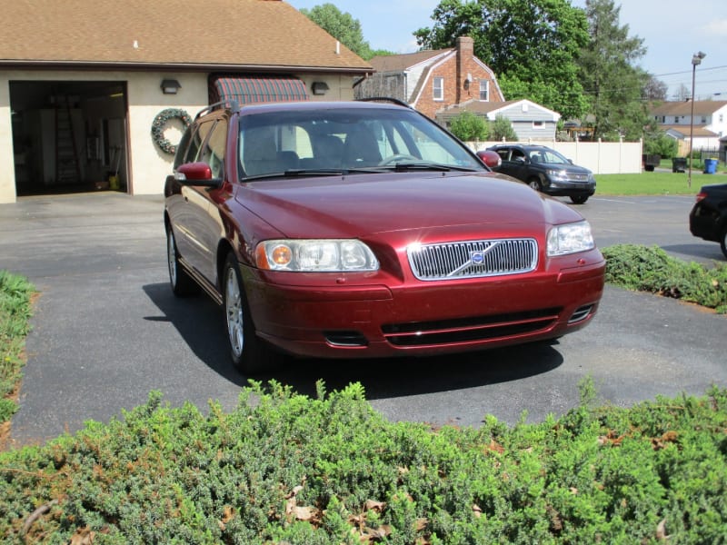 Volvo V70 2007 price $6,700