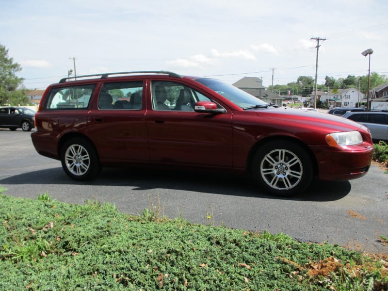 Volvo V70 2007 price $6,700