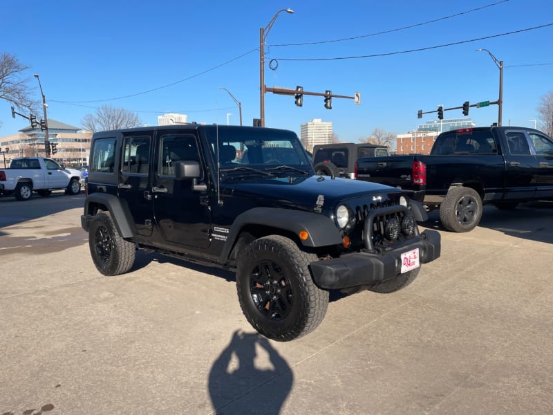 Jeep Wrangler Unlimited 2013 price $13,900