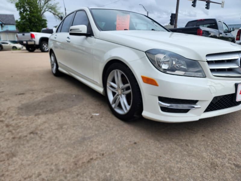 Mercedes-Benz C-Class 2012 price $9,850