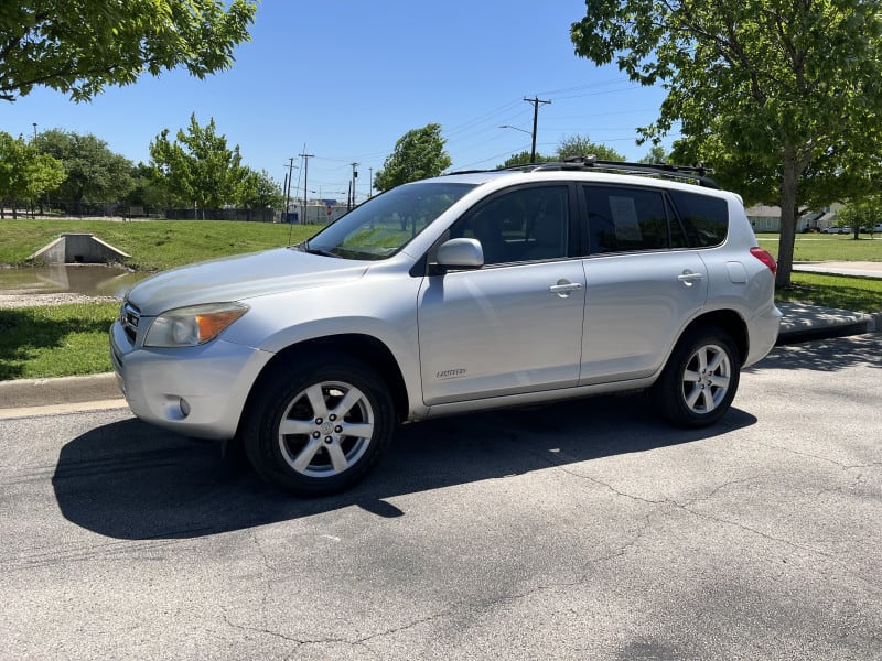 Toyota RAV4 2007 price $1,500 Down