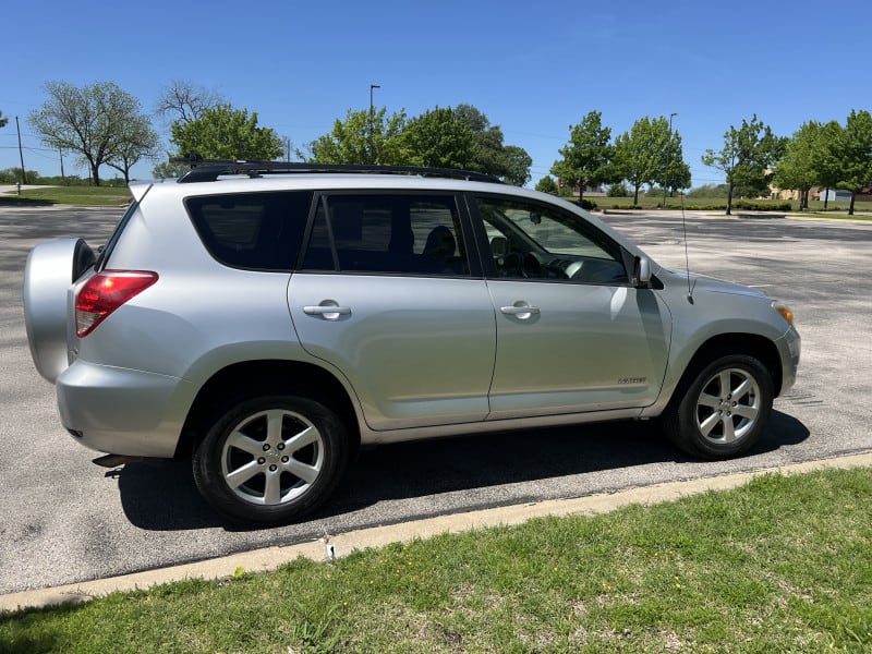 Toyota RAV4 2007 price $1,500 Down