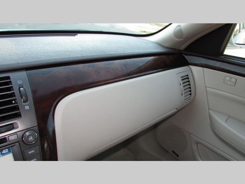 Cadillac DTS 2011 price $9,200