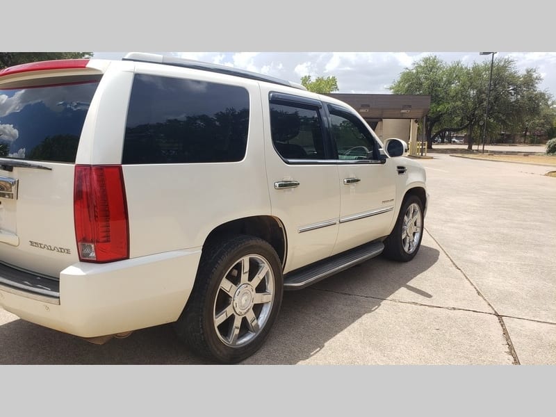 Cadillac Escalade 2010 price $12,500