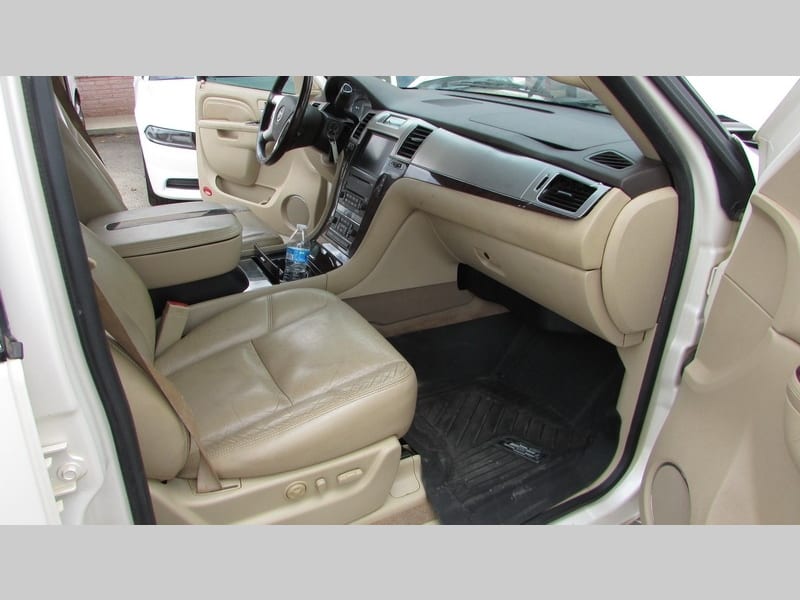 Cadillac Escalade 2010 price $12,500