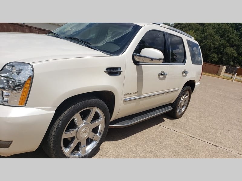 Cadillac Escalade 2010 price $12,500