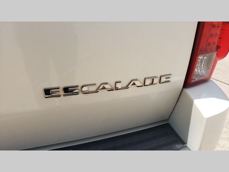 Cadillac Escalade 2010 price $12,500