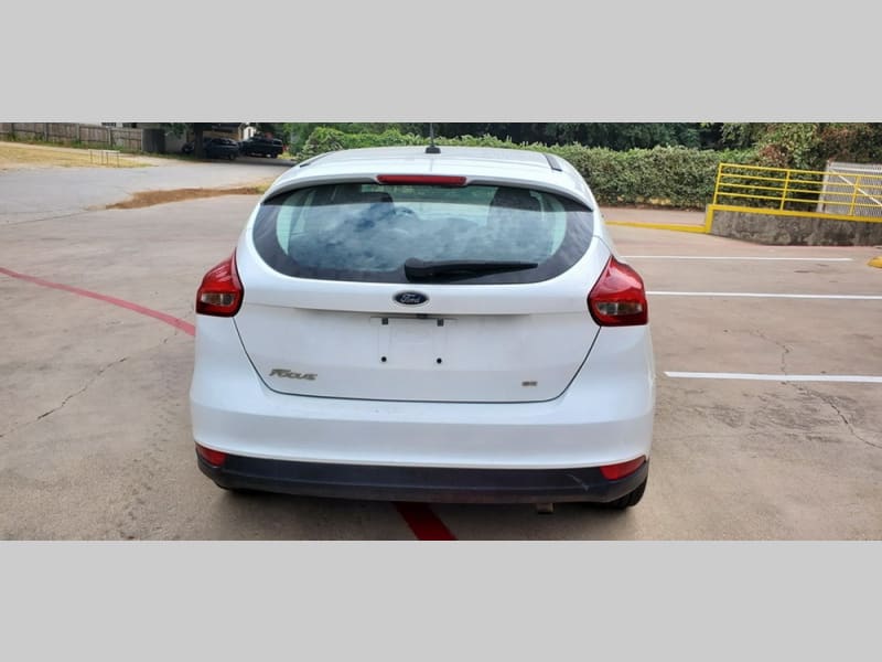 Ford Focus 2018 price $8,900