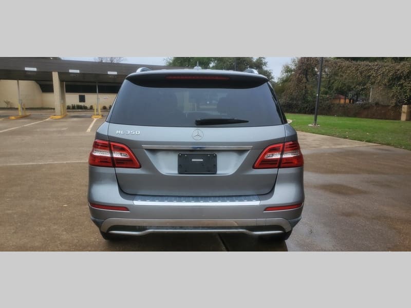 Mercedes-Benz M-Class 2015 price $15,995