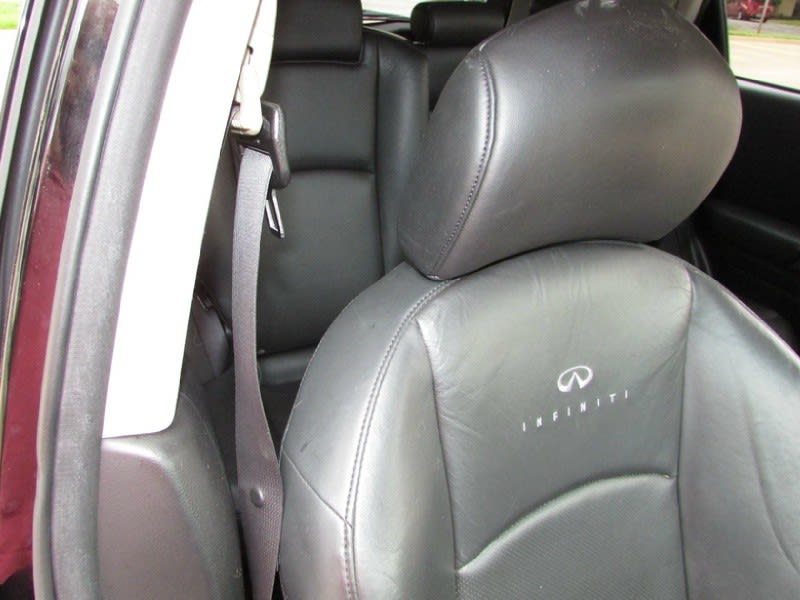 Infiniti FX35 2006 price $6,800