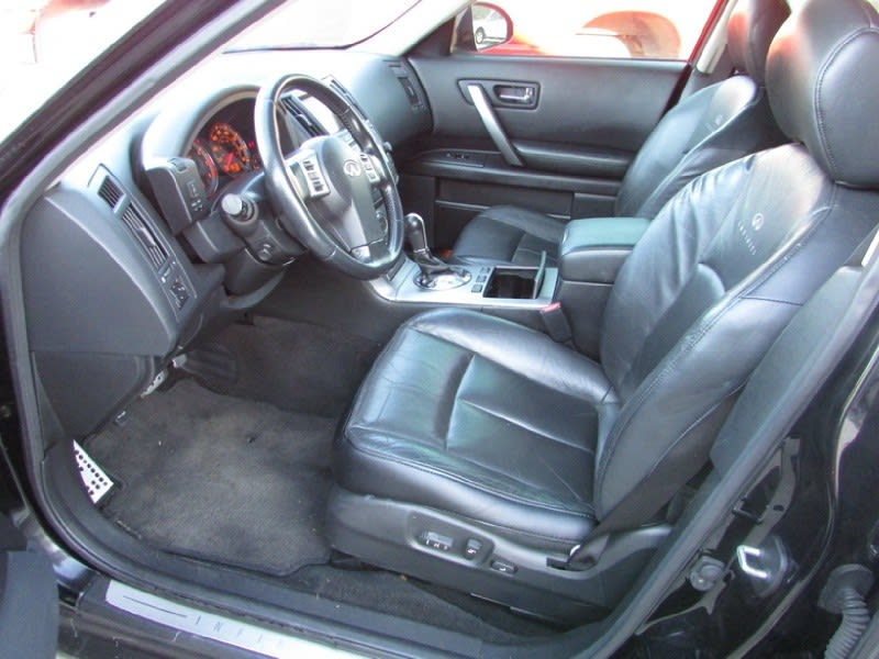 Infiniti FX35 2006 price $6,800