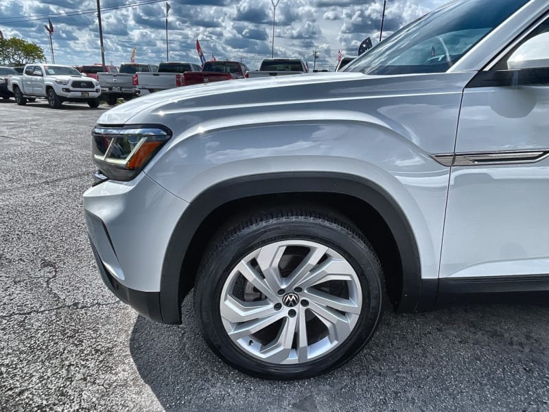 Volkswagen Atlas Cross Sport 2020 price $35,000