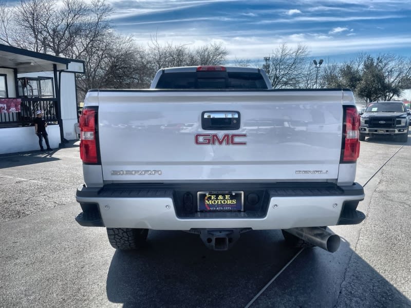 GMC Sierra 2500HD 2018 price $52,000