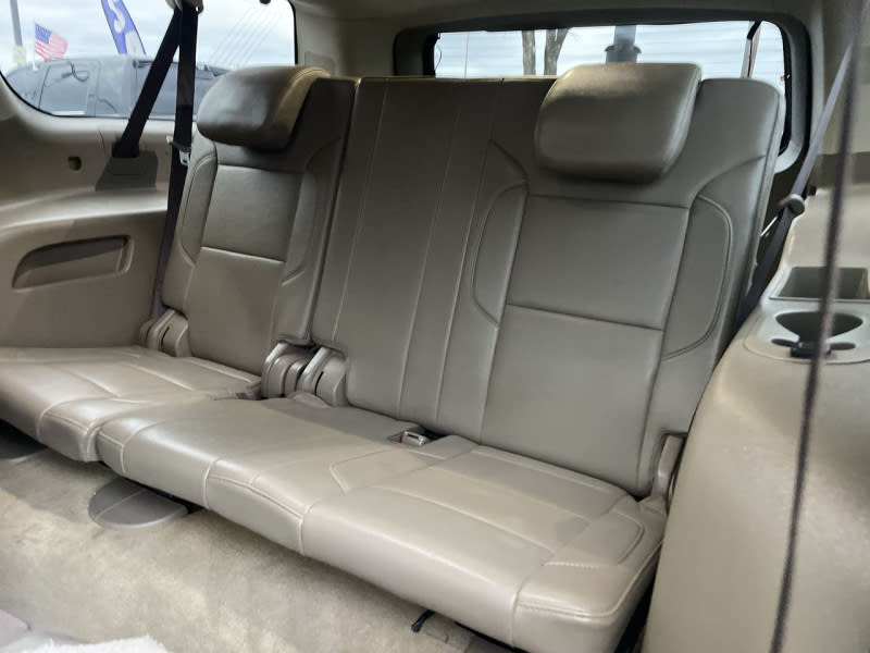 Chevrolet Suburban 2018 price $35,000