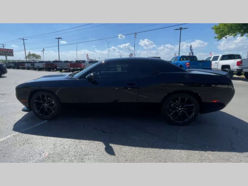 Dodge Challenger 2022 price $31,000