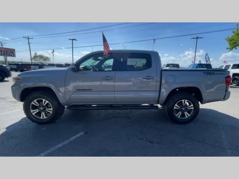 Toyota Tacoma 2018 price $36,000