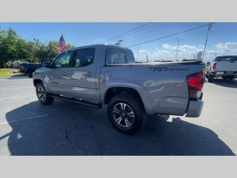 Toyota Tacoma 2018 price $36,000