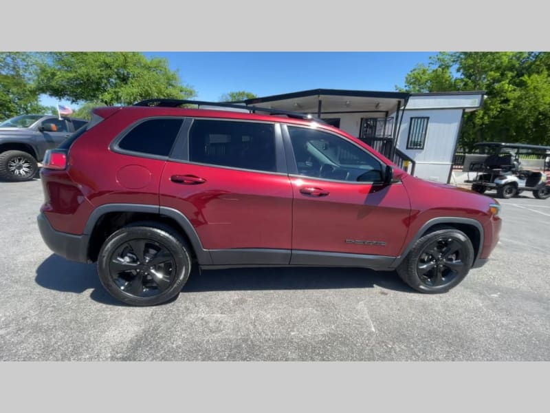 Jeep Cherokee 2019 price $25,000