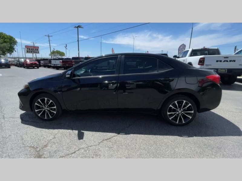 Toyota Corolla 2018 price $17,000