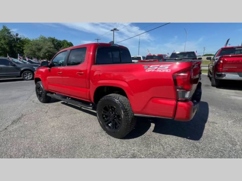 Toyota Tacoma 2WD 2021 price $29,000