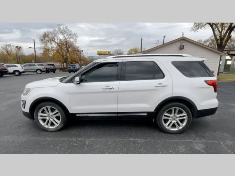 Ford Explorer 2016 price $17,495