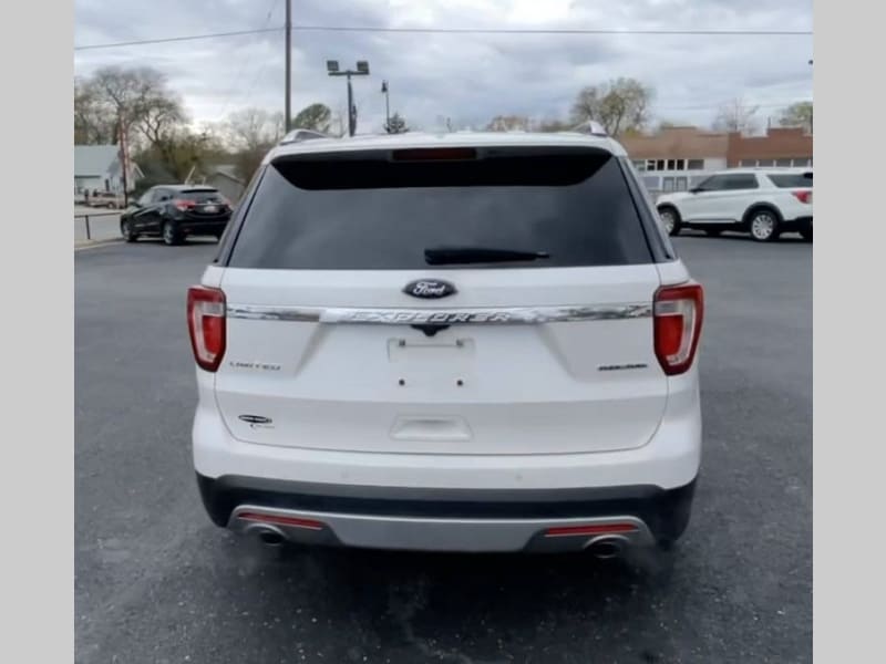 Ford Explorer 2016 price $17,495