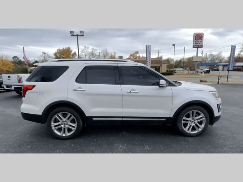 Ford Explorer 2016 price $17,495