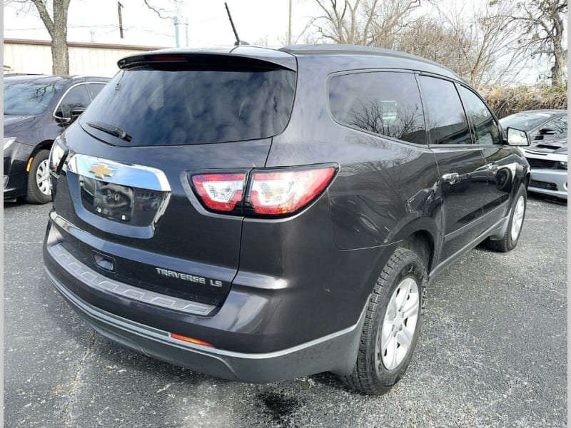 Chevrolet Traverse LS SUV 2014 price $12,995