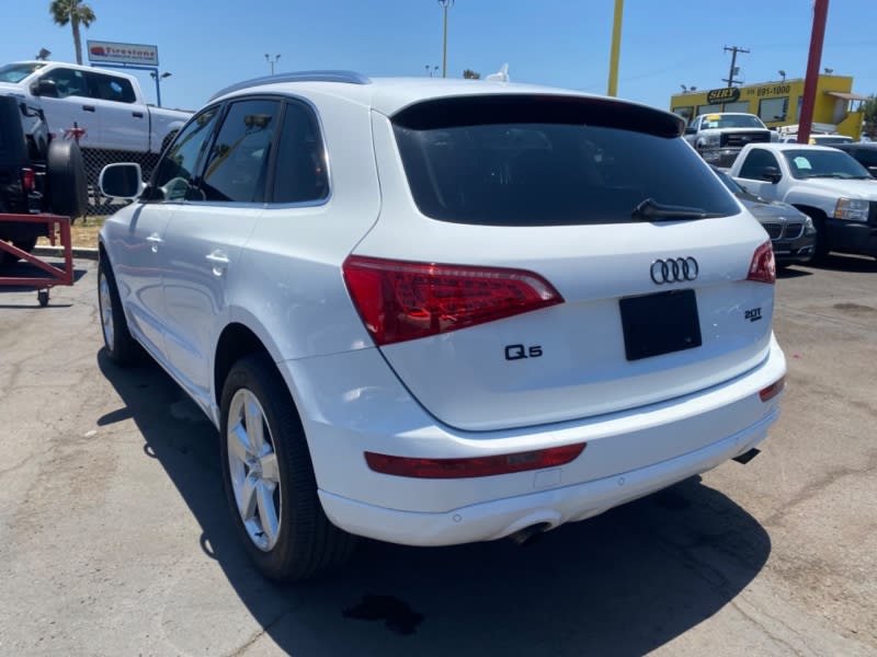 AUDI Q5 2012 price $13,988